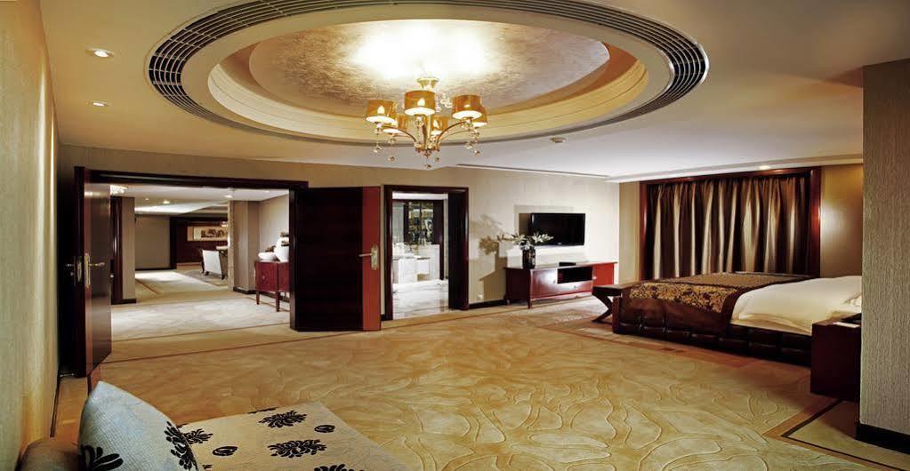 Empark Grand Hotel Chongqing Eksteriør billede