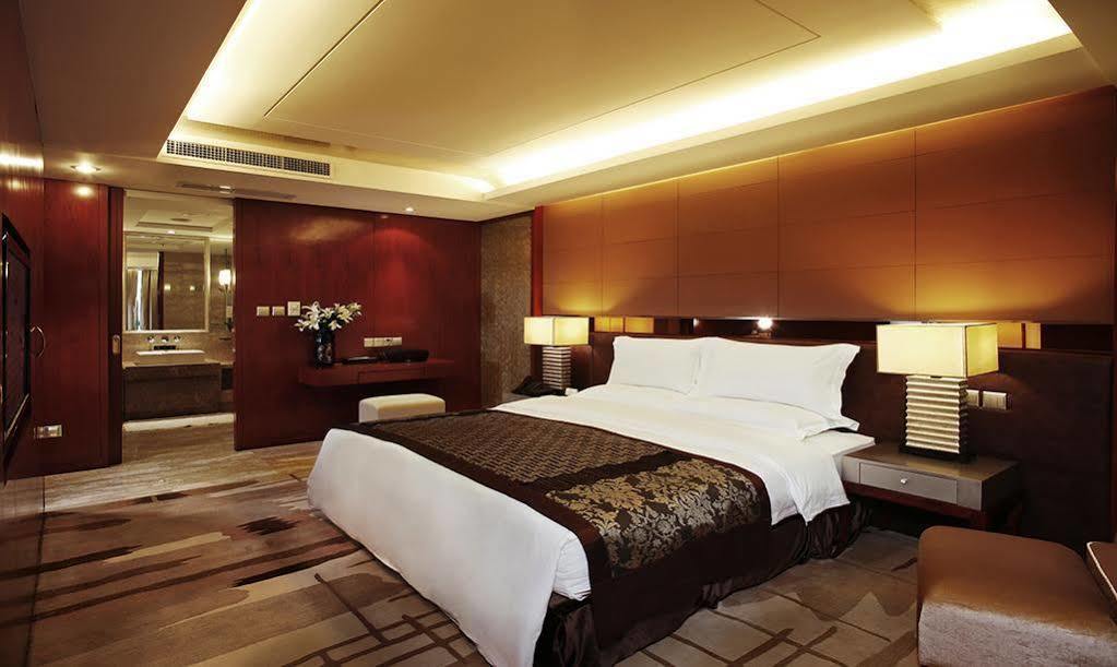 Empark Grand Hotel Chongqing Eksteriør billede