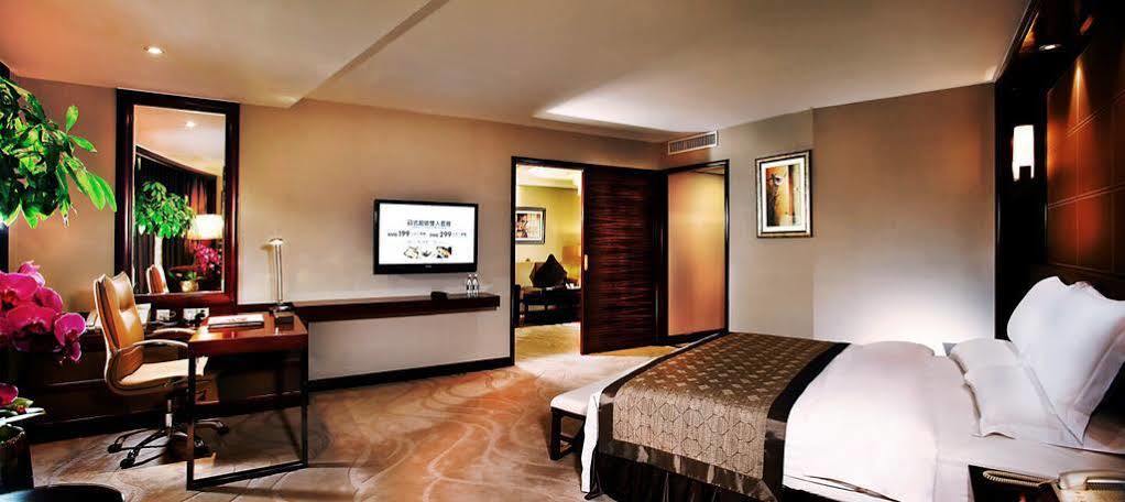Empark Grand Hotel Chongqing Eksteriør billede